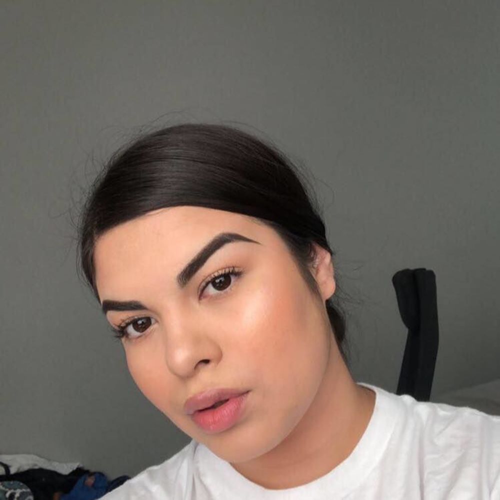 Meet your Posher, Monica